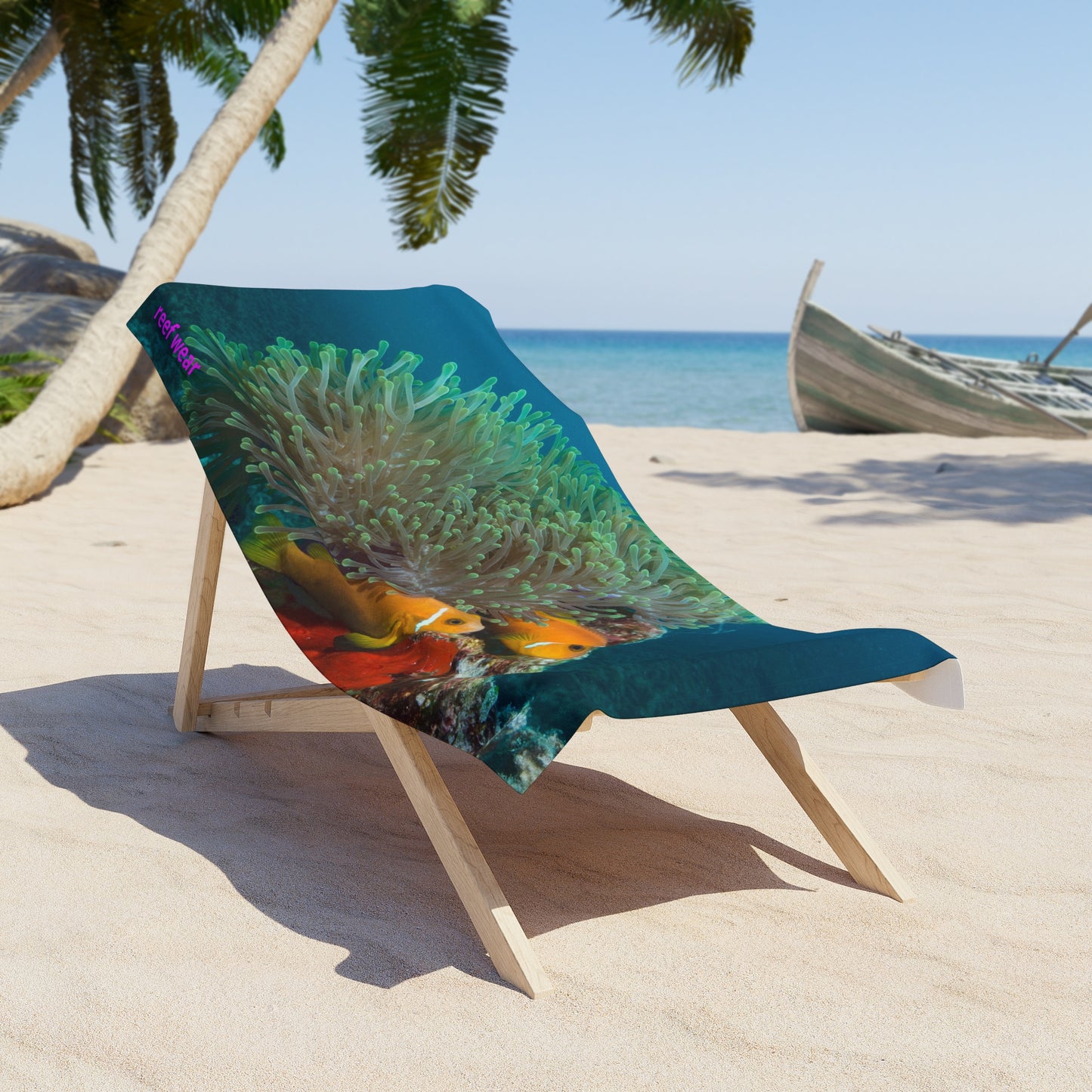 Anemone Clownfish Beach Towel